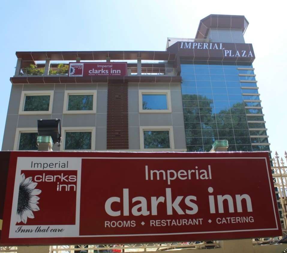Imperial Clarks Inn Деградун Екстер'єр фото